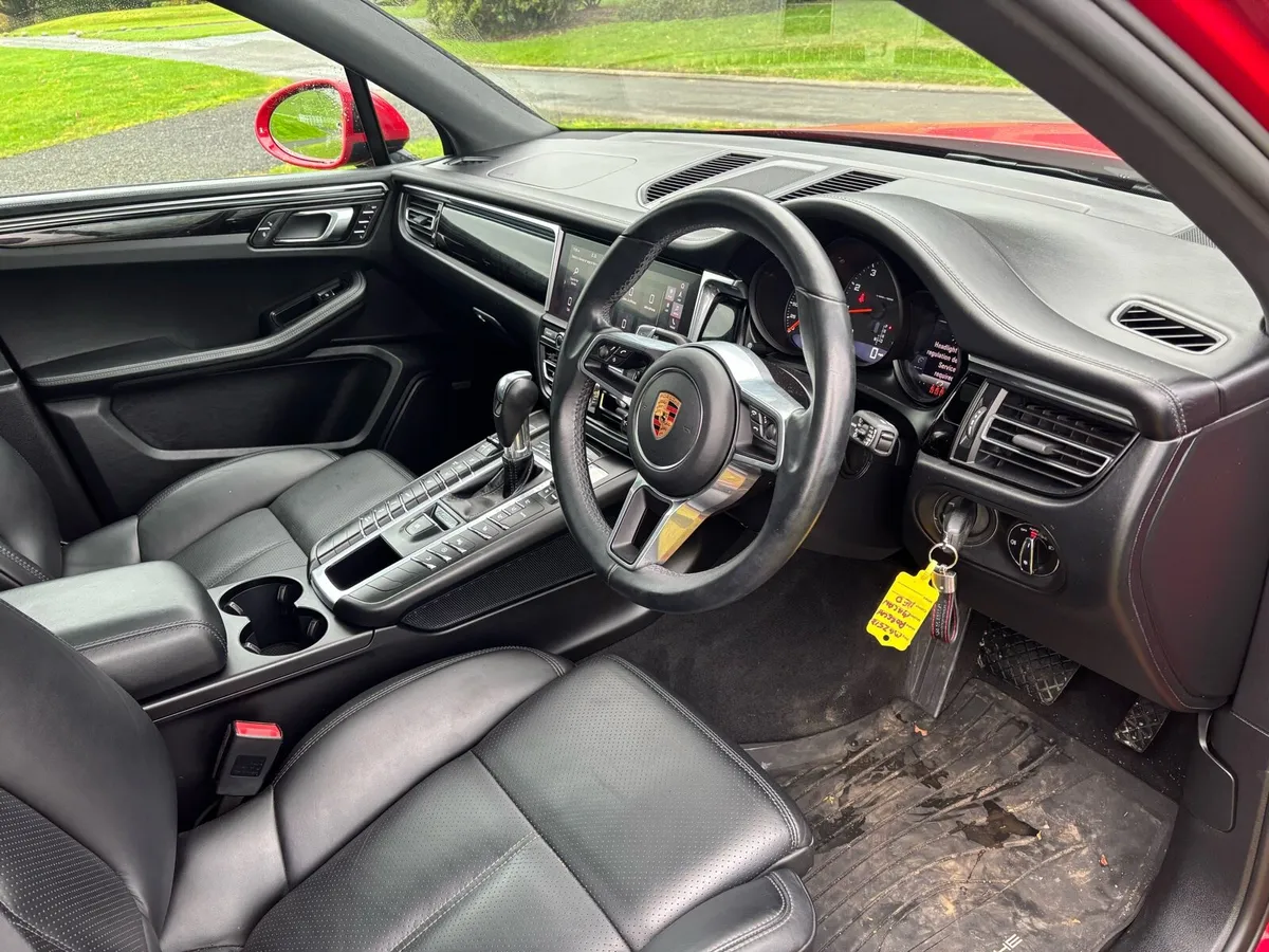 2019 Porsche Macan Cat S - Image 4