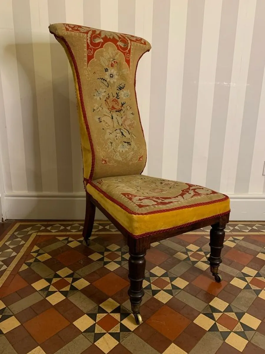 Victorian rosewood prie dieu or prayer nursing chair with original needlepoint upholstery. - Image 2