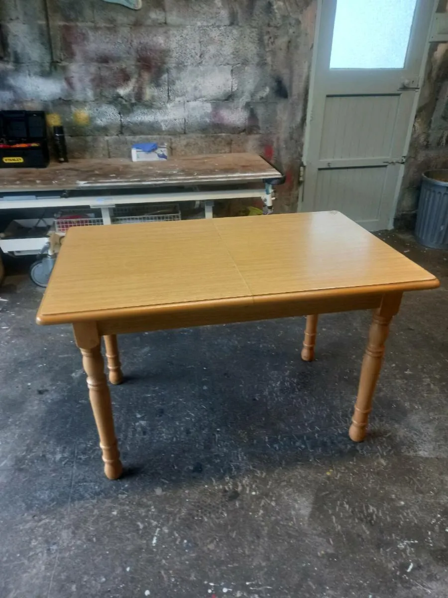 Kitchen table - Image 4