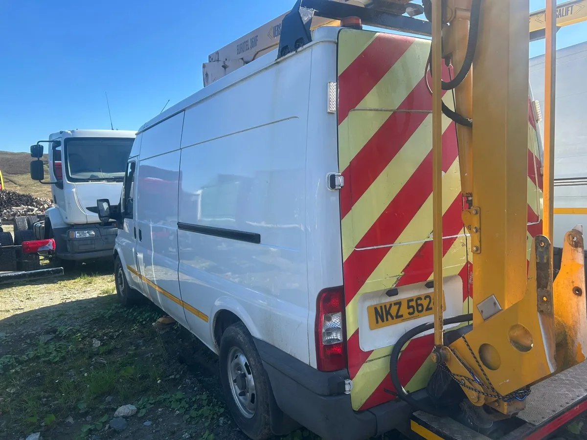 Transit cherry picker - Image 1