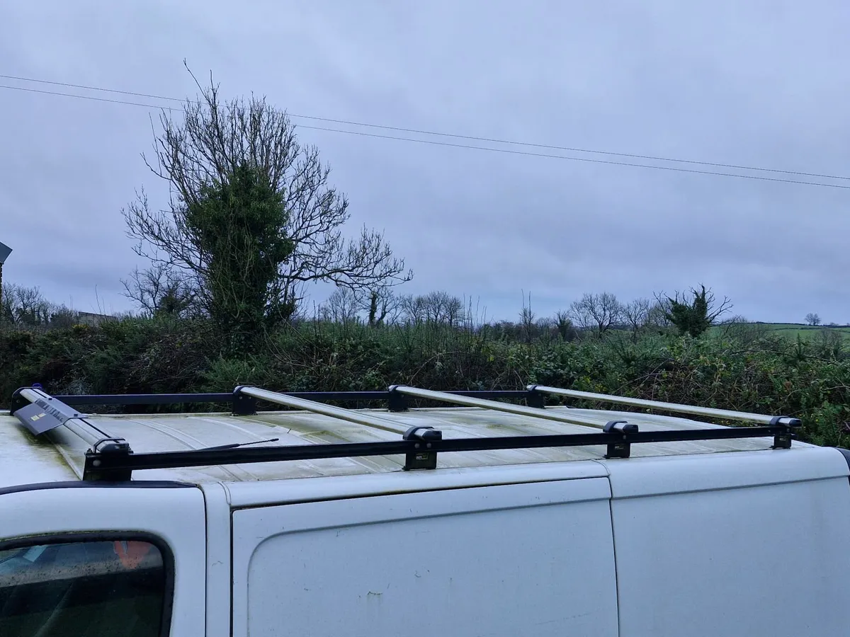 Roof rack - Image 3