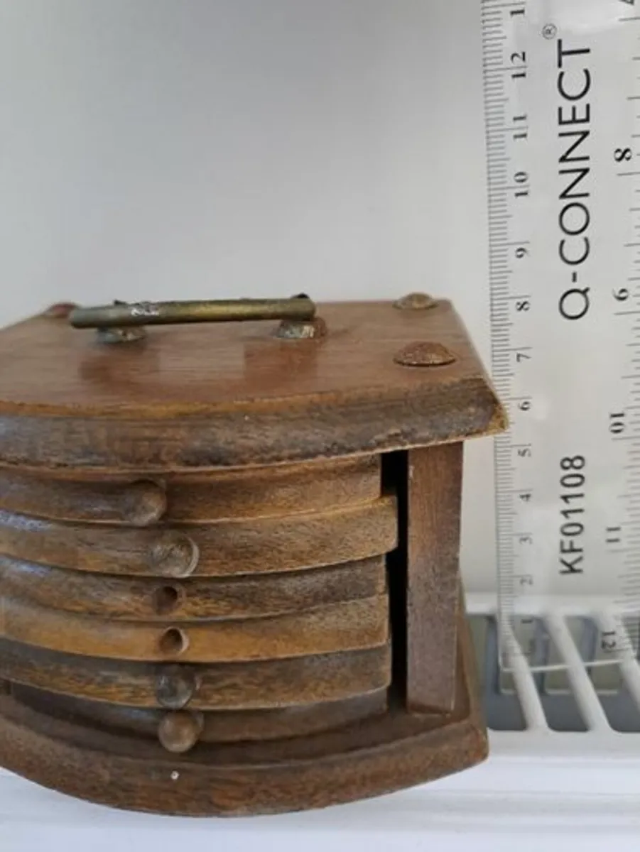 Vintage wood and cork coasters - Image 4