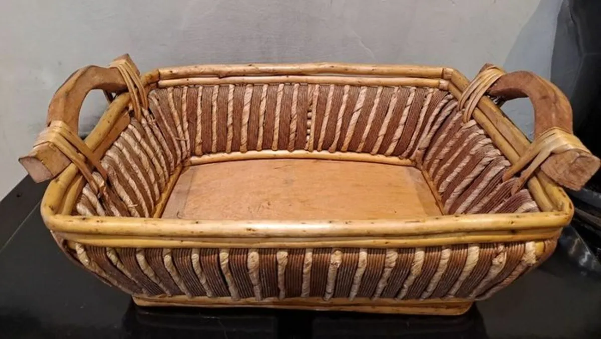 Vintage Basket - Image 2