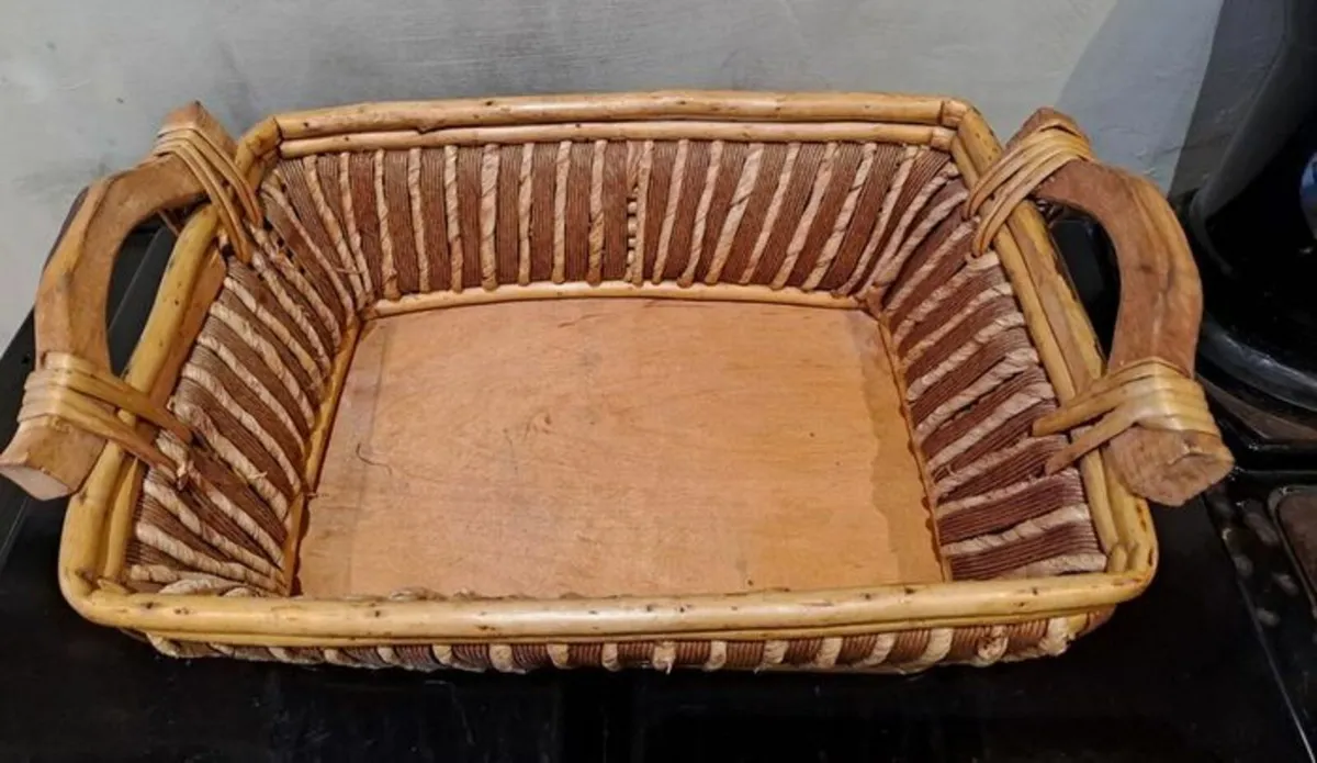 Vintage Basket - Image 4