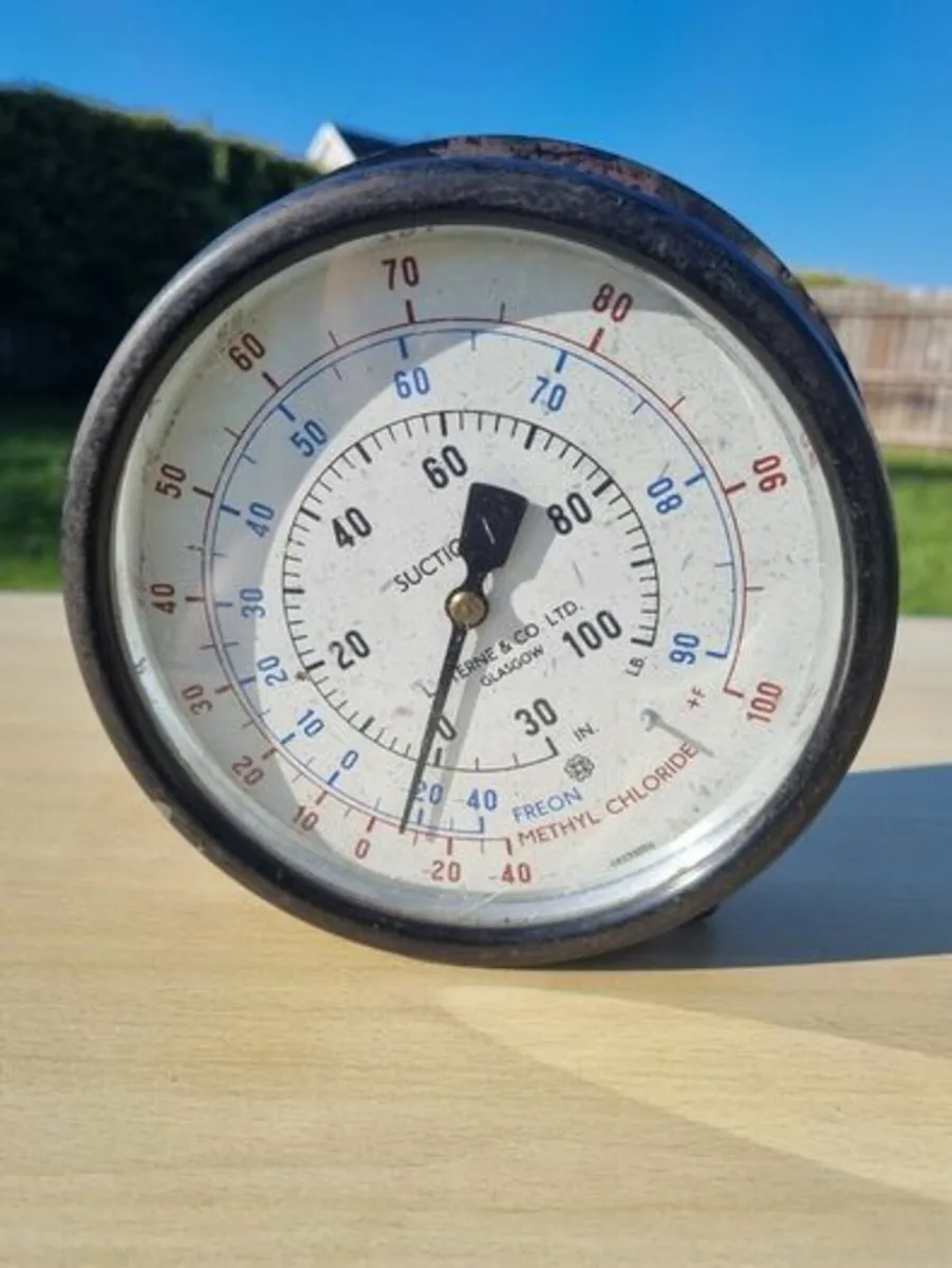 L Sterne & co.LTD. Glasgow vintage gauge - Image 1