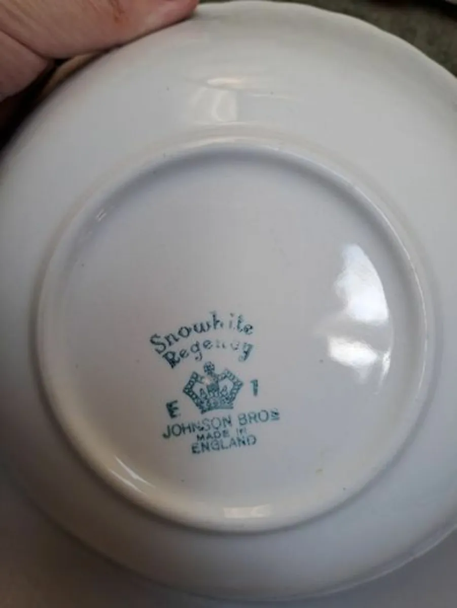 Snowhite Regency serving bowl - Image 3