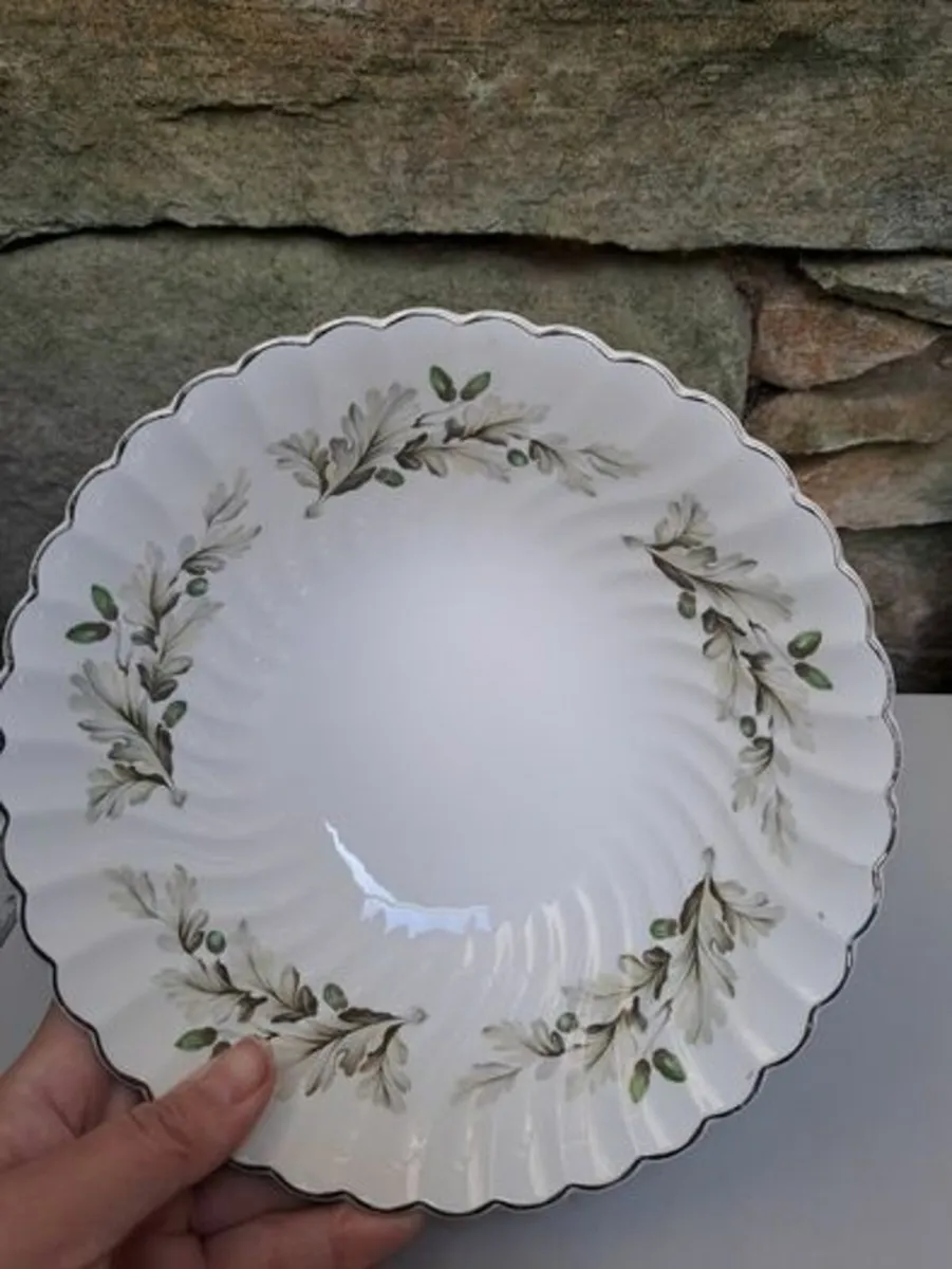 Snowhite Regency serving bowl - Image 4