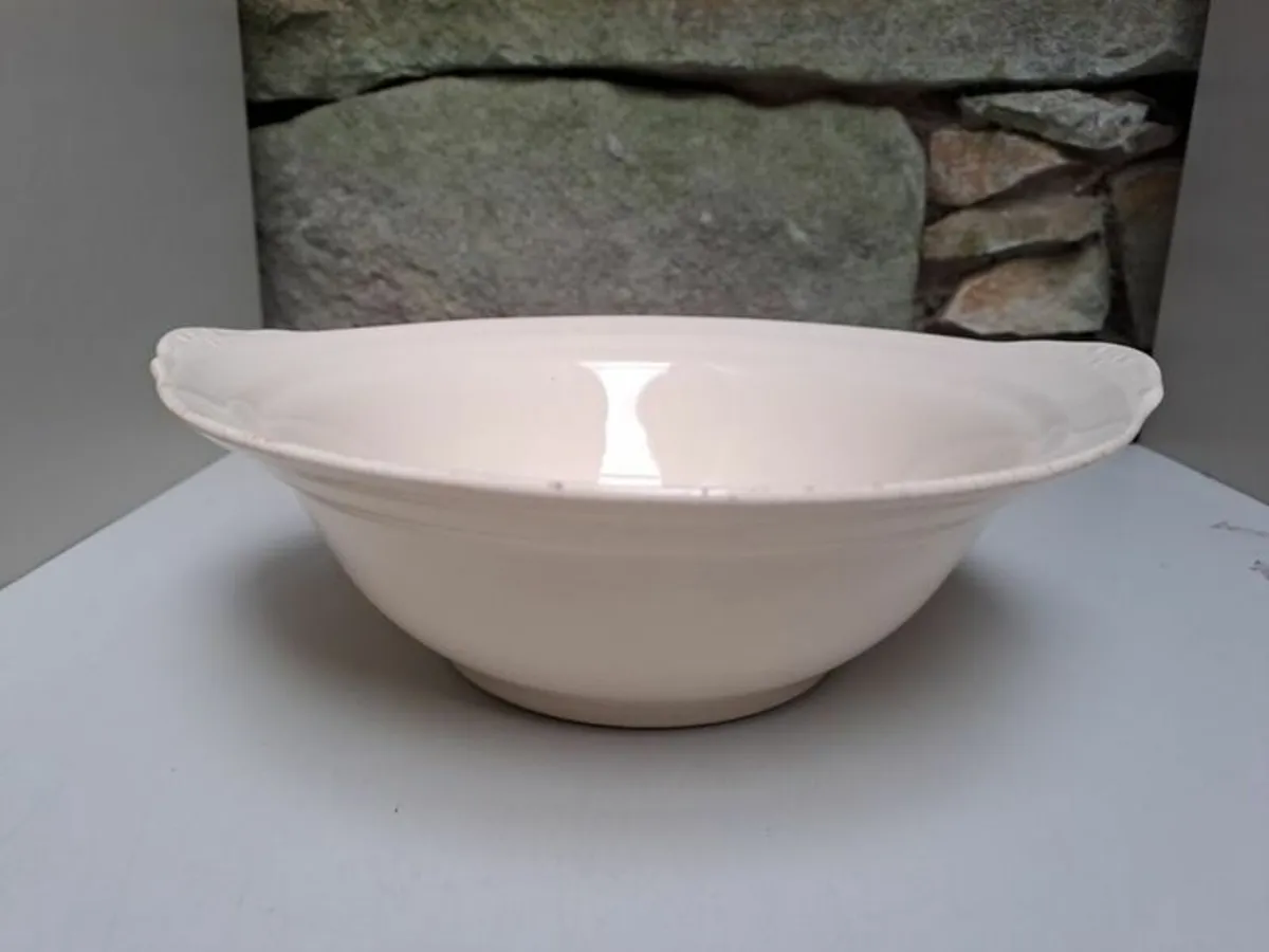 Vintage salad bowl ivory - Image 1