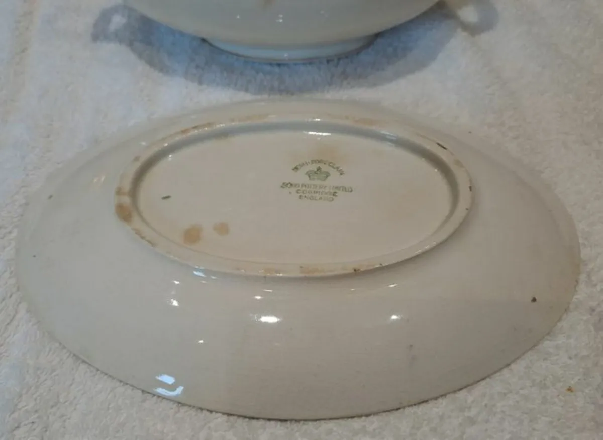 Vintage Soho Pottery serving bowl - Image 2