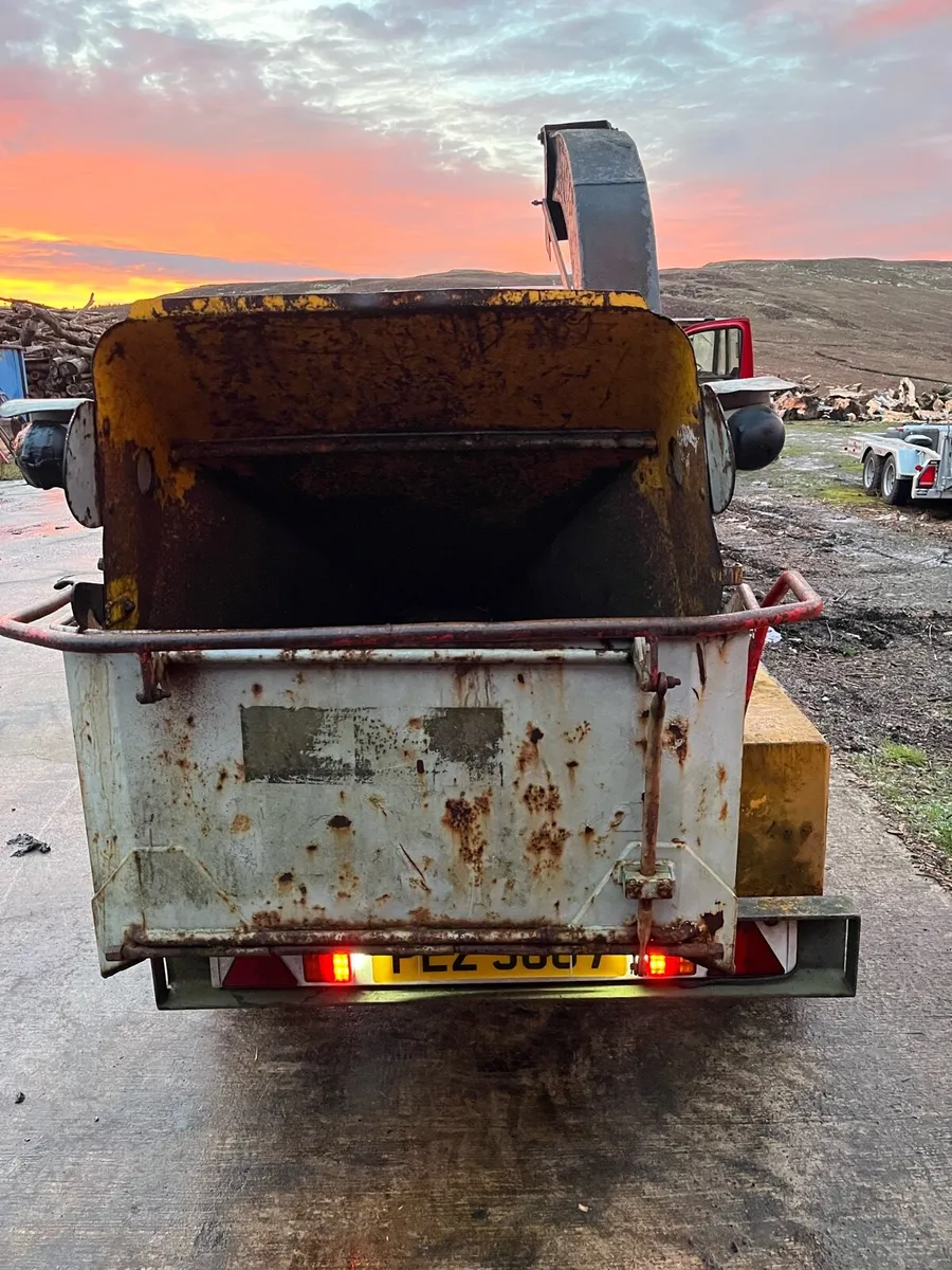 Schleisling 220 woodchipper - Image 4