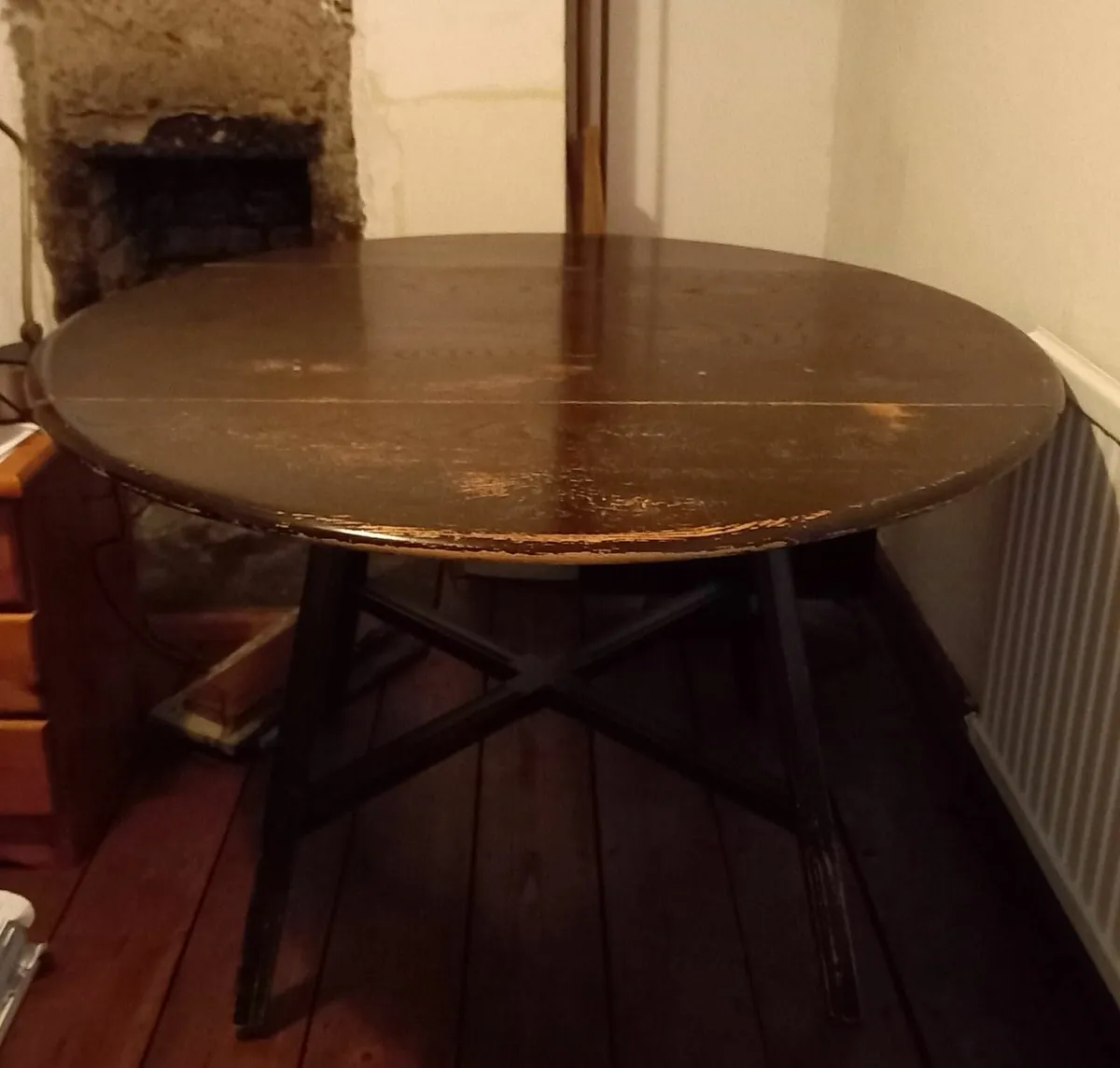 Wooden dining table - Image 2