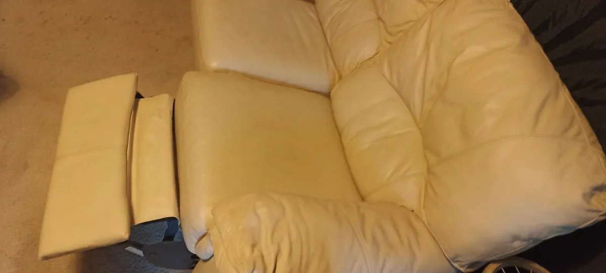 Two Seater Settee with Built in Recliner. - Image 3