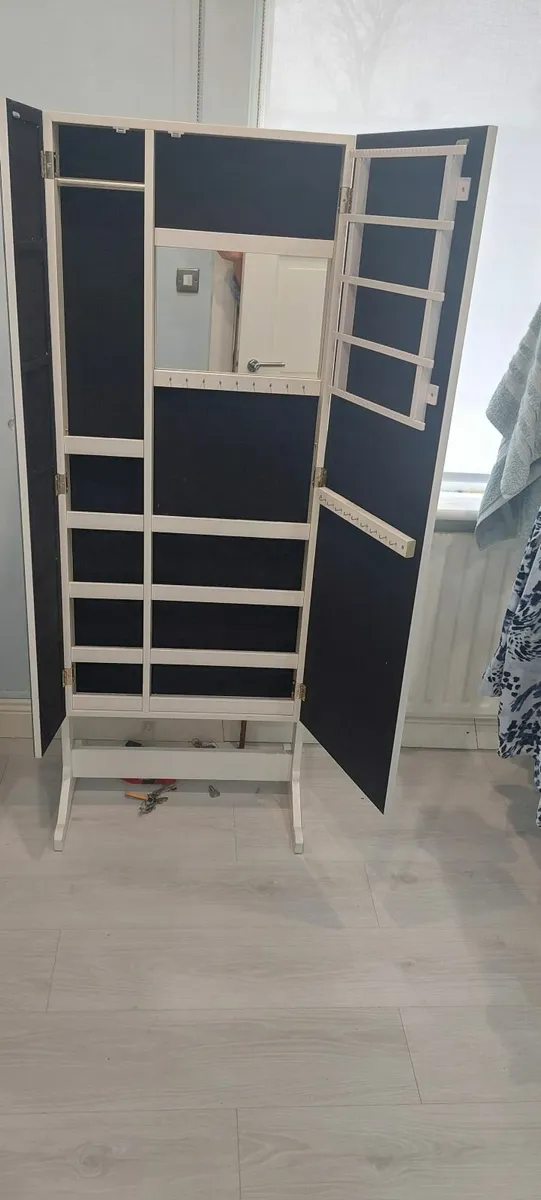 Combo dressing mirror/ jewellery storage - Image 3