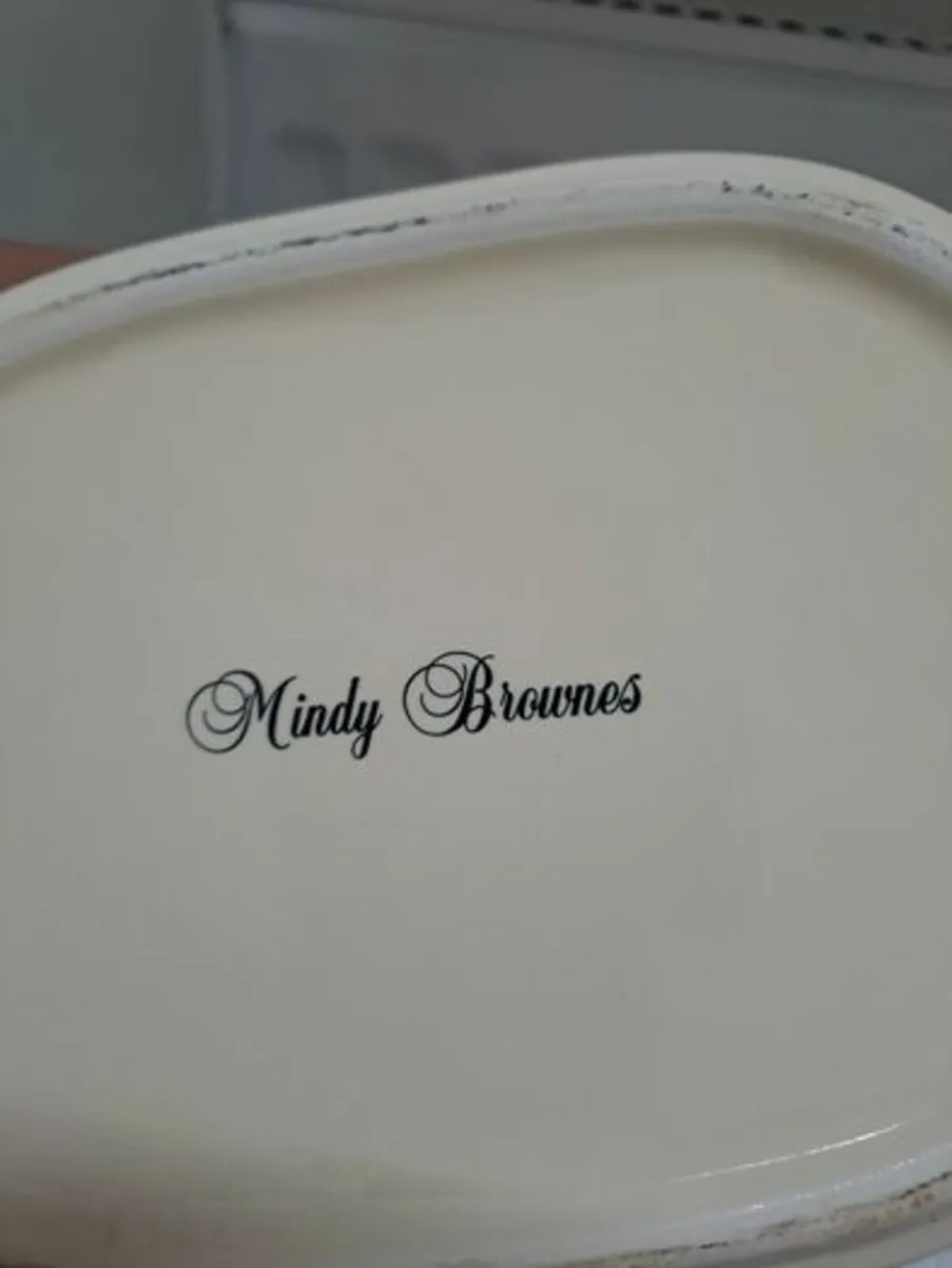 Vintage Mindy Brownes biscuit container - Image 3