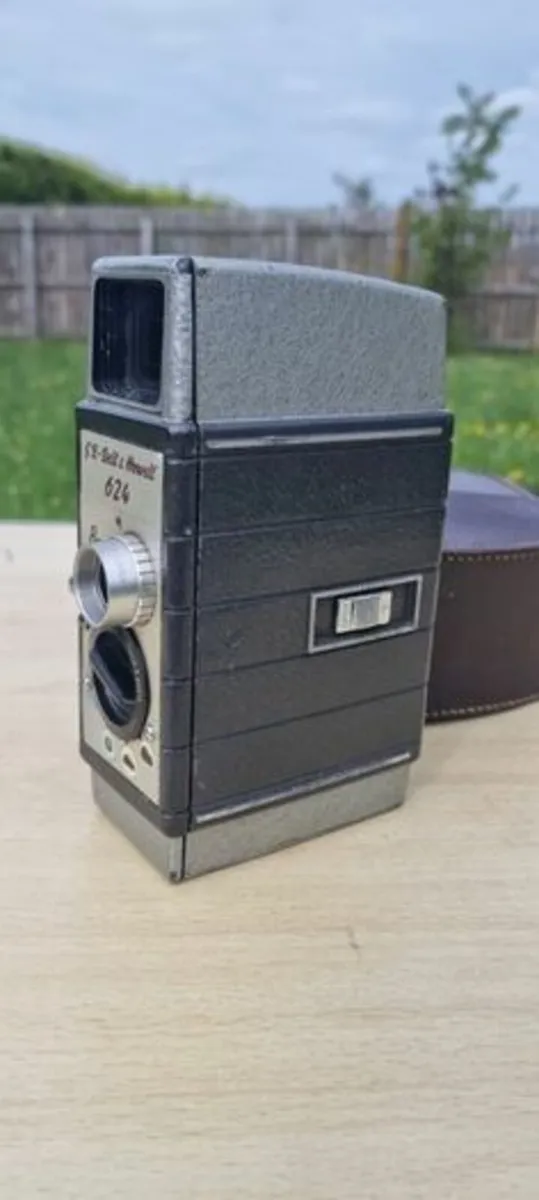 Bell & Howell 624 8mm cine camera - Image 4