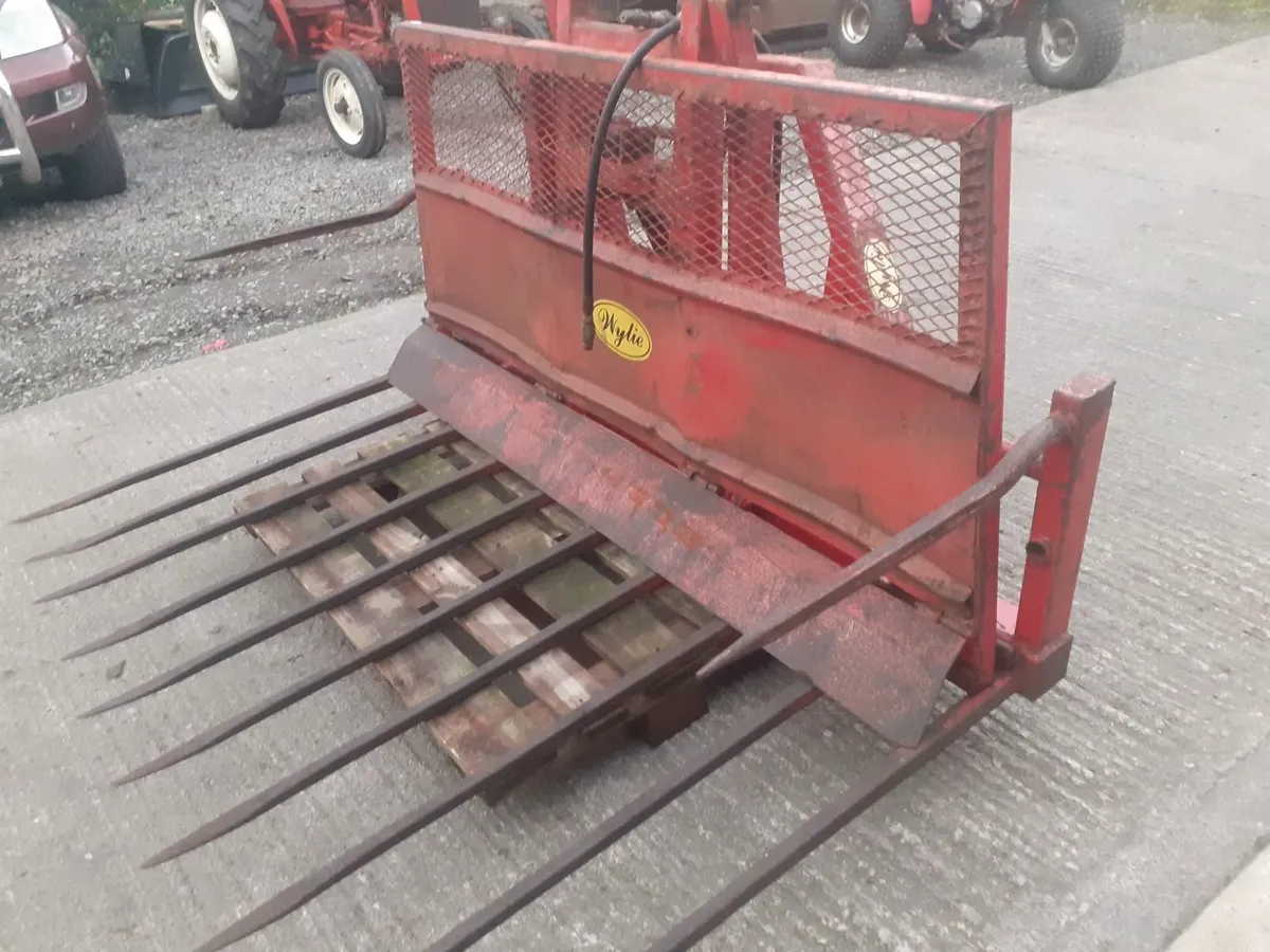 Wylie push off buckrake - Image 1