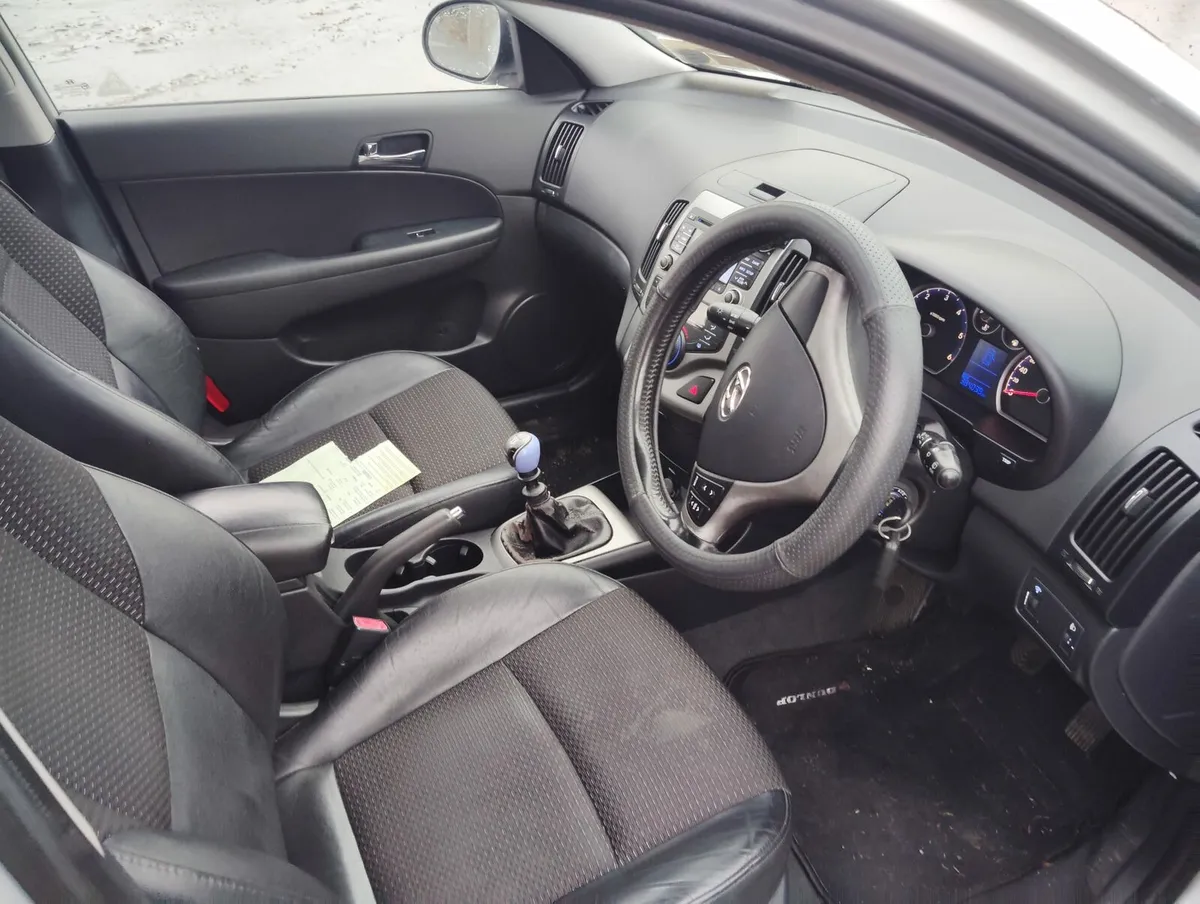 Hyundai i30 - Image 4