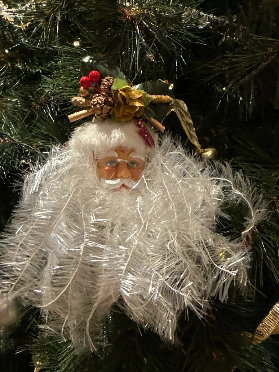 Decorated  7.5 ft Christmas Tree with lights - Image 3