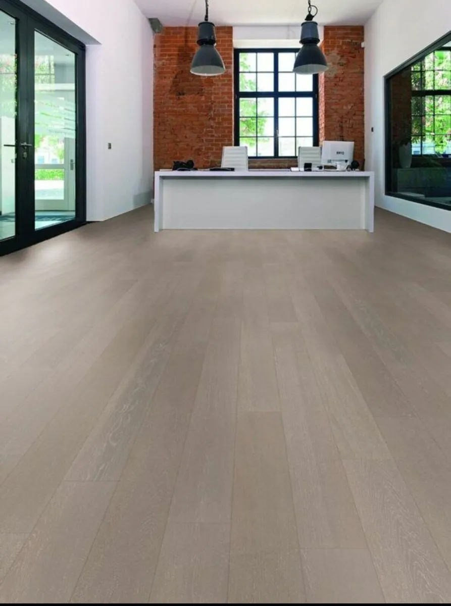 15 mm grey oak engineered wood floor - Image 1