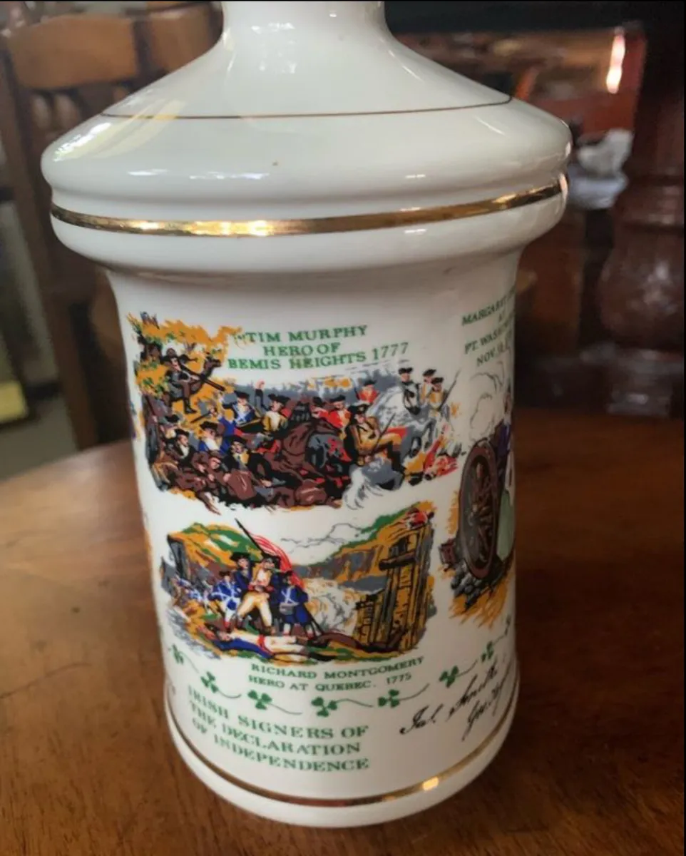 1976  decanter and bell - Image 4