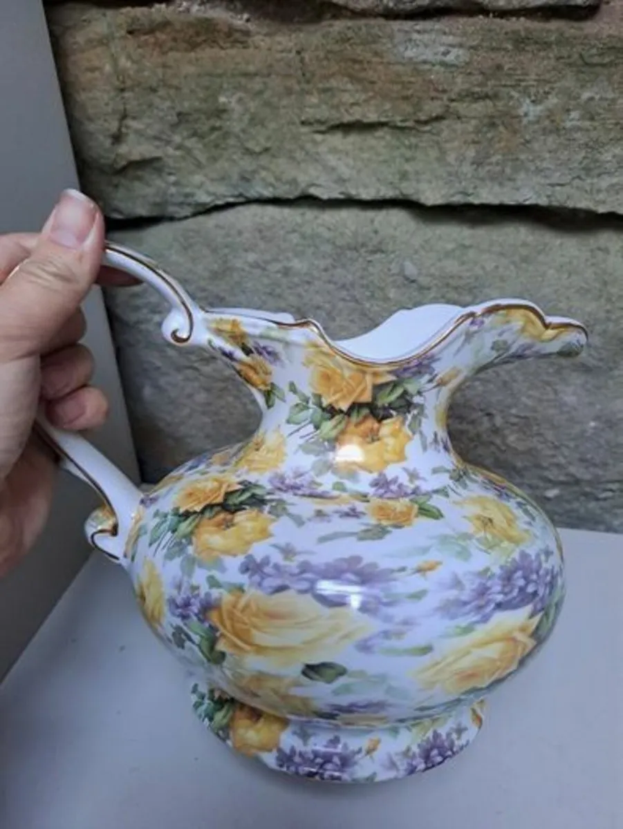 Vintage yellow roses and purple flowers jug - Image 4