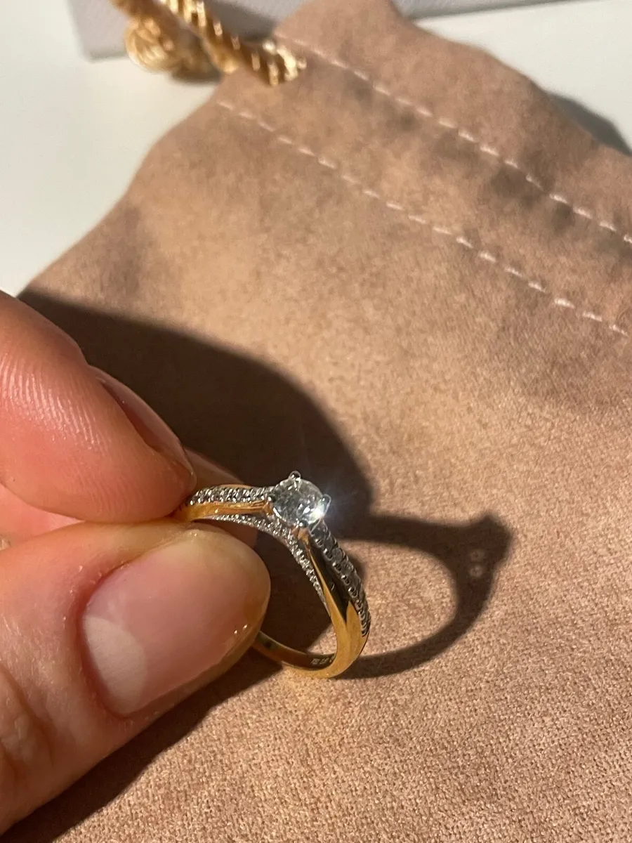 Engagement ring - Image 4