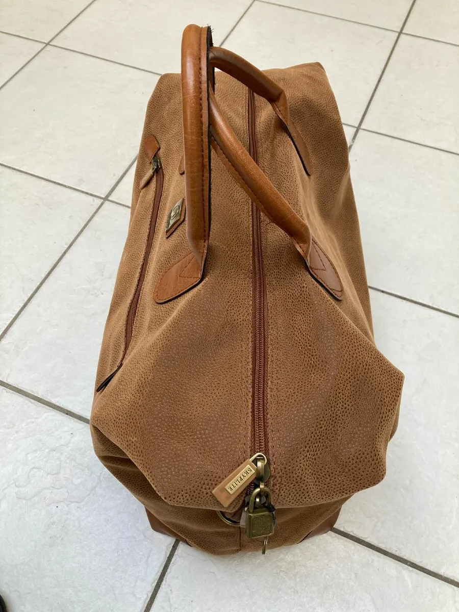 Skyflite London Faux Leather Weekend Travel Bag - Image 2