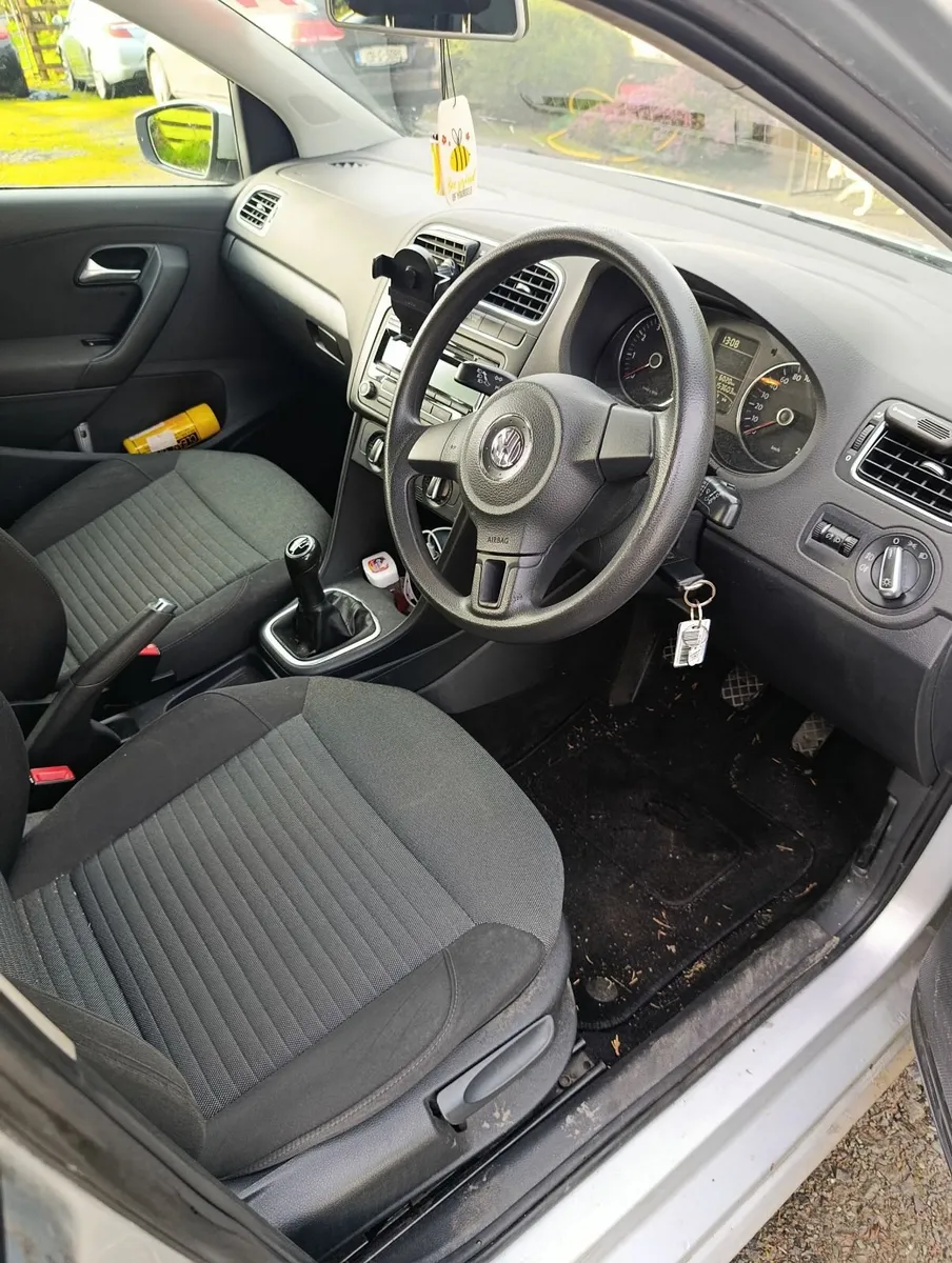 Volkswagen Polo 2011 - Image 3