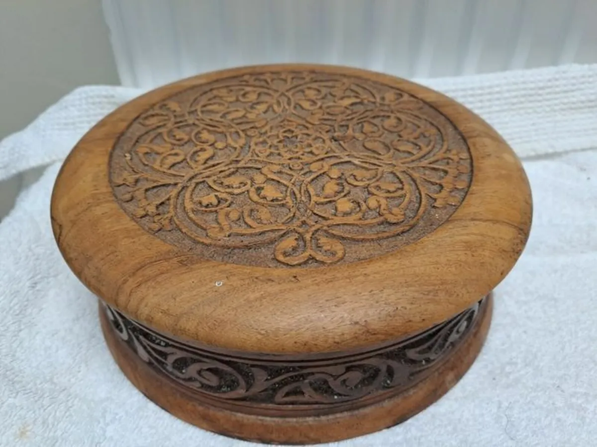 Round Wooden box - Image 3