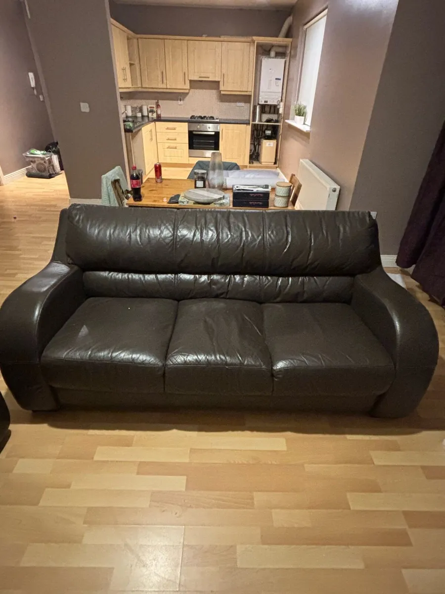 2 & 3 seater leather couches - Image 1