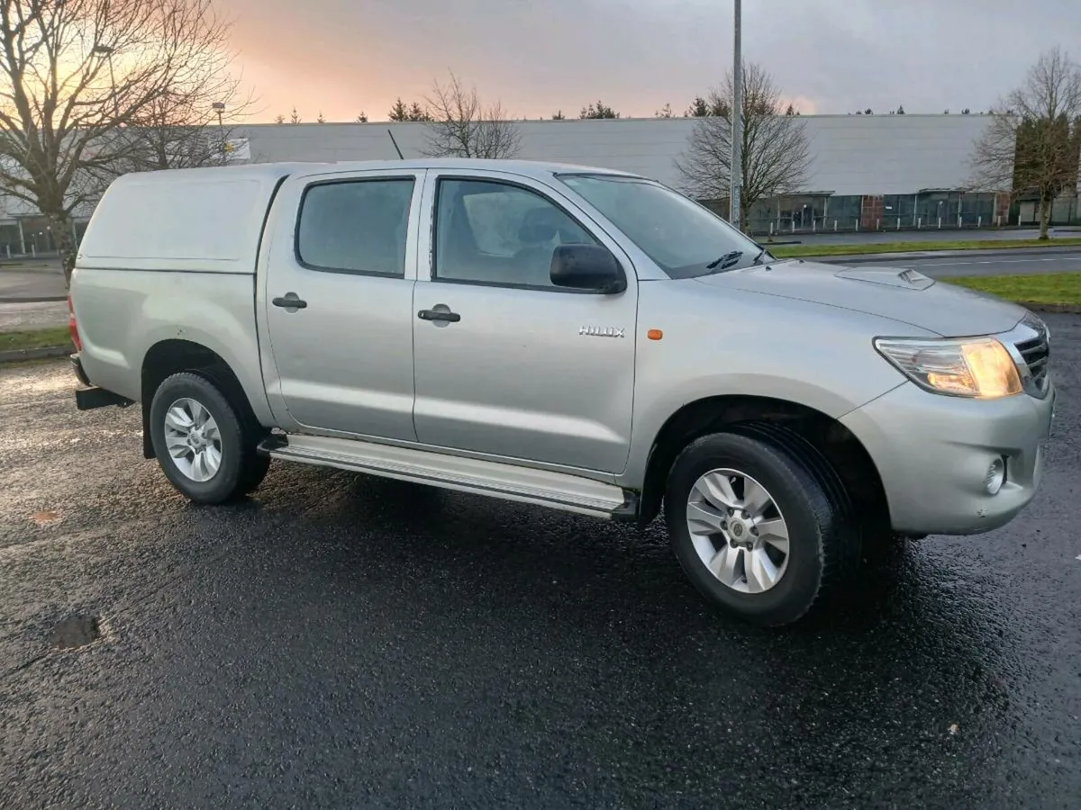 Toyota hilux - Image 2