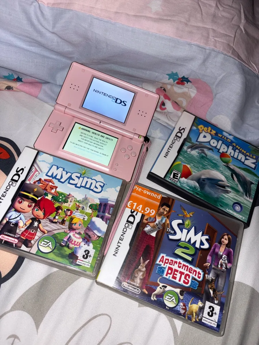 Nintendo DS Lot - Image 1