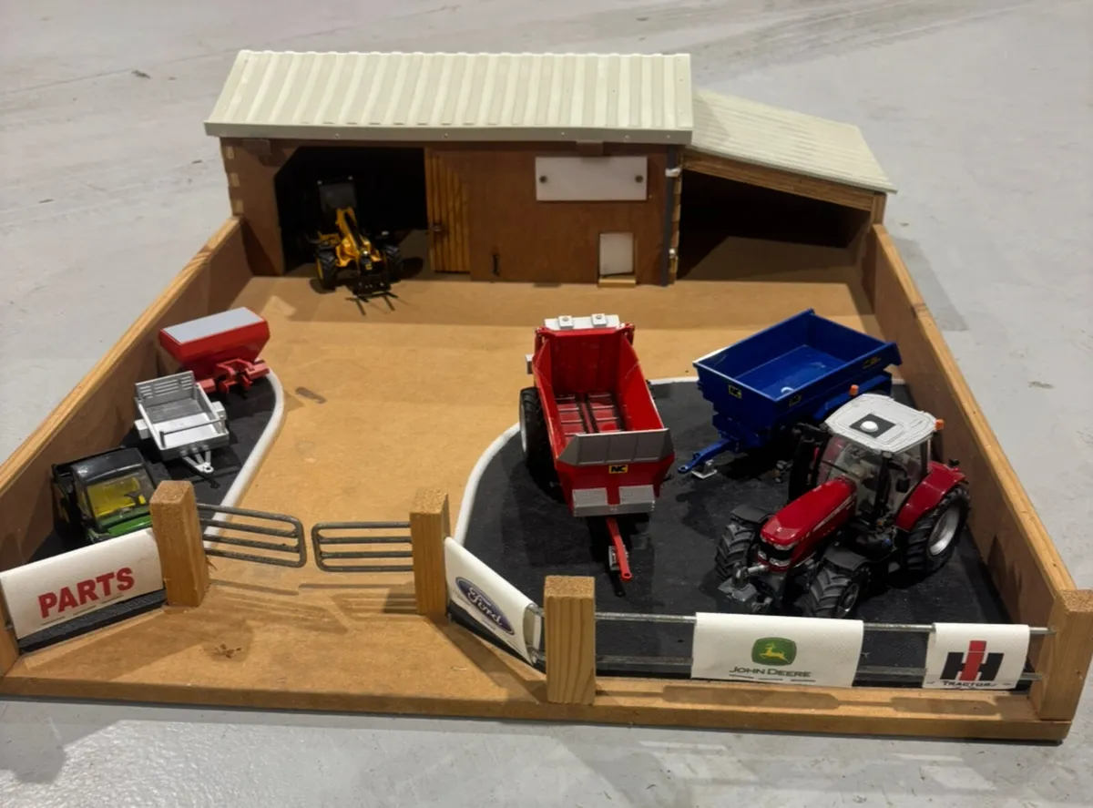 Toy farm sheds - Image 2