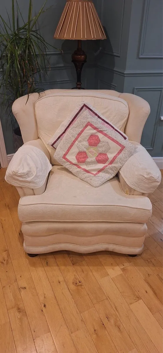 Suite of furniture - Image 3