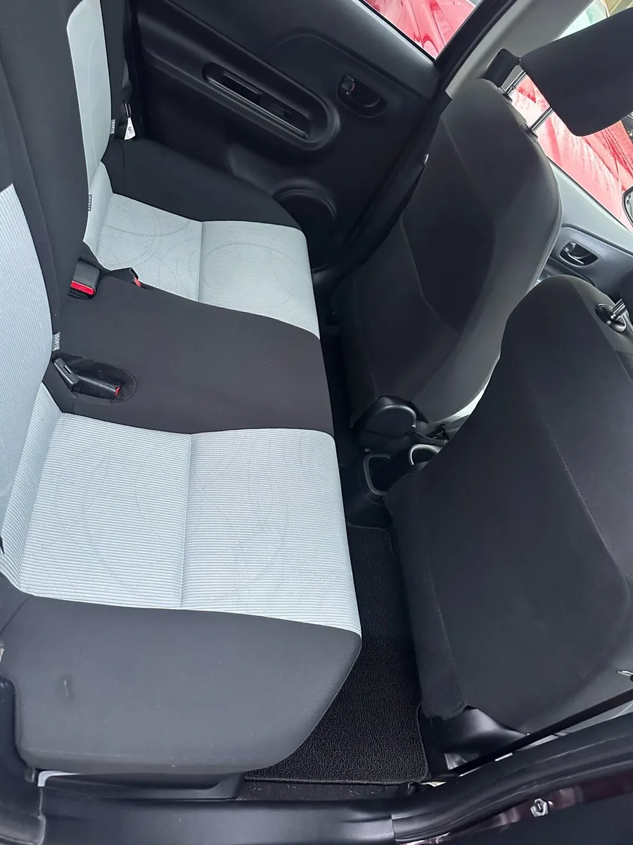 Toyota Aqua 1.5 hybrid automatic 2014 - Image 3