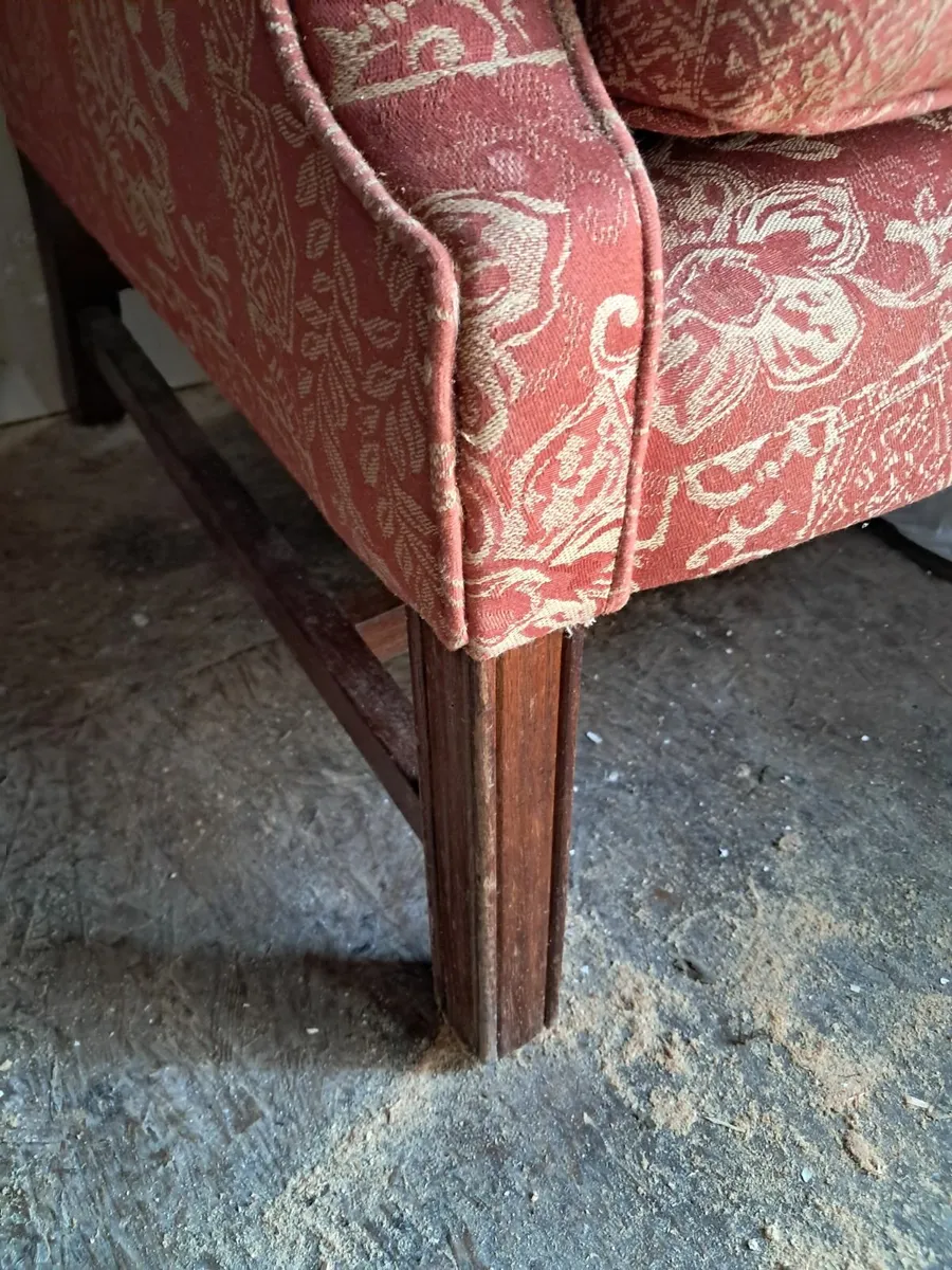 Arm chair - Image 1