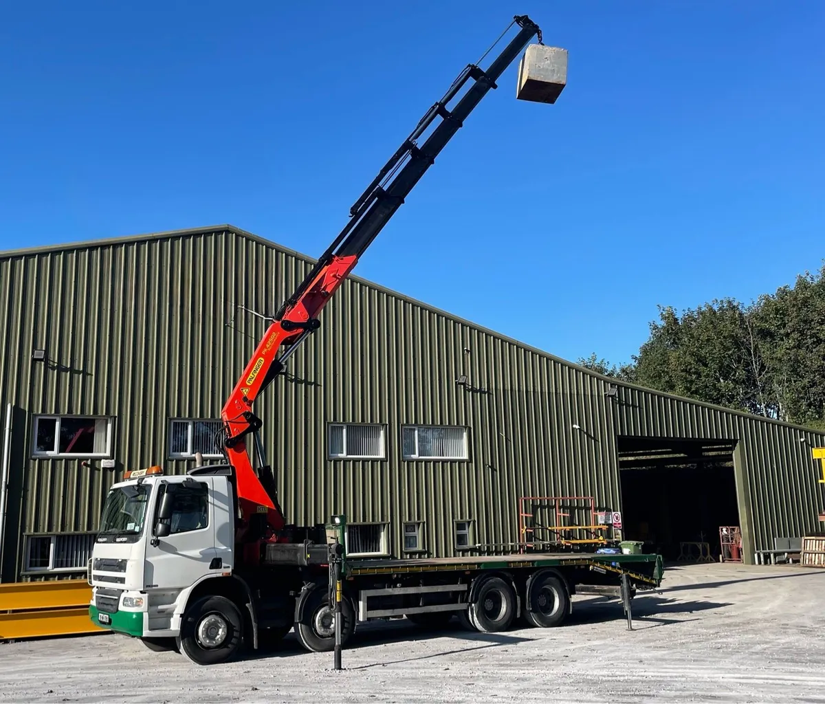 Daf 360 wedge recovery Palfinger crane - Image 1