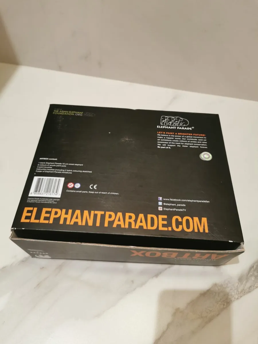 Art box new and unsused