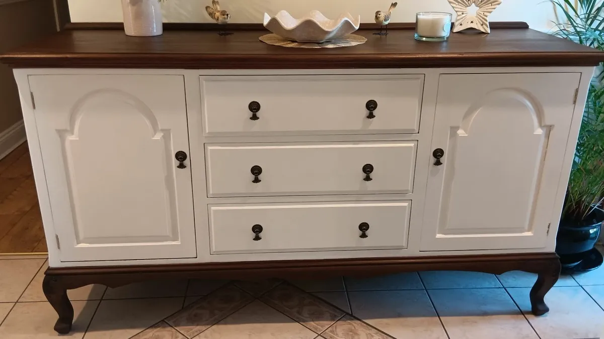 Sideboard - Image 3