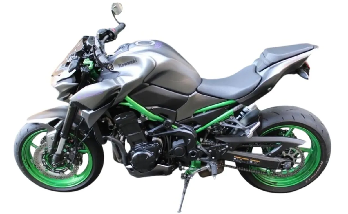 Kawasaki Z900 - Image 4