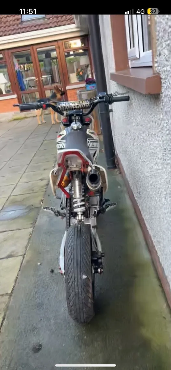 Stomp 140 track bike - Image 1