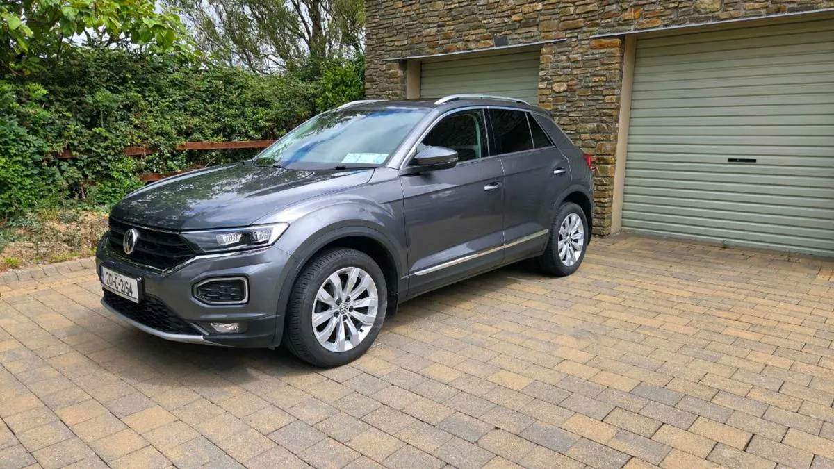 Volkswagen T-Roc Automatic - Image 1