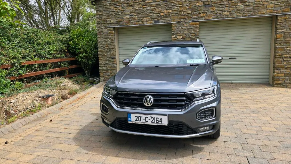 Volkswagen T-Roc Automatic - Image 3