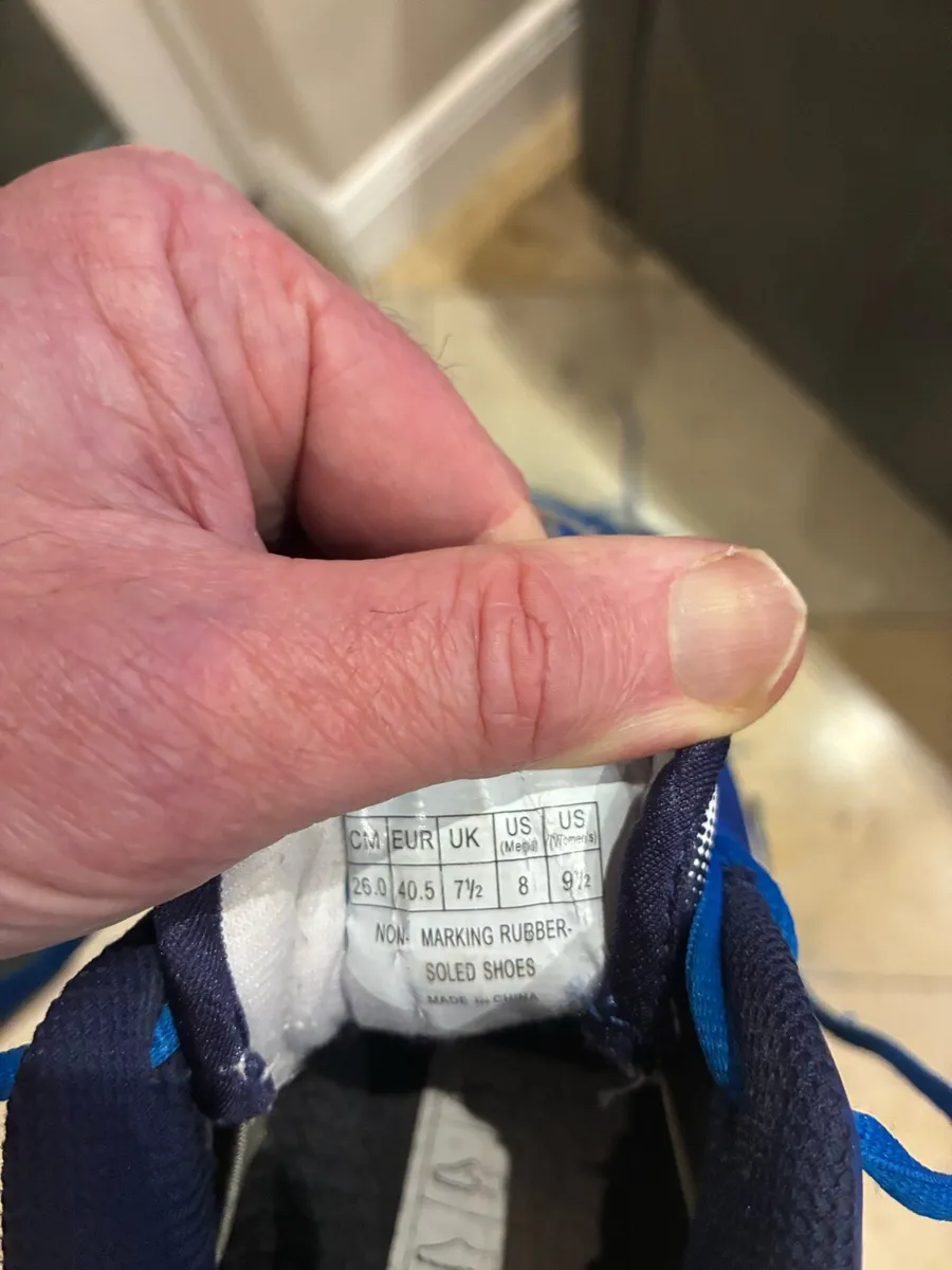 Hockey shoes - Image 2