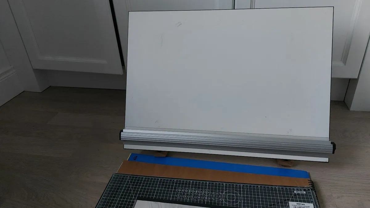 Lightweight portable A2 drawing board plus extras - Image 1