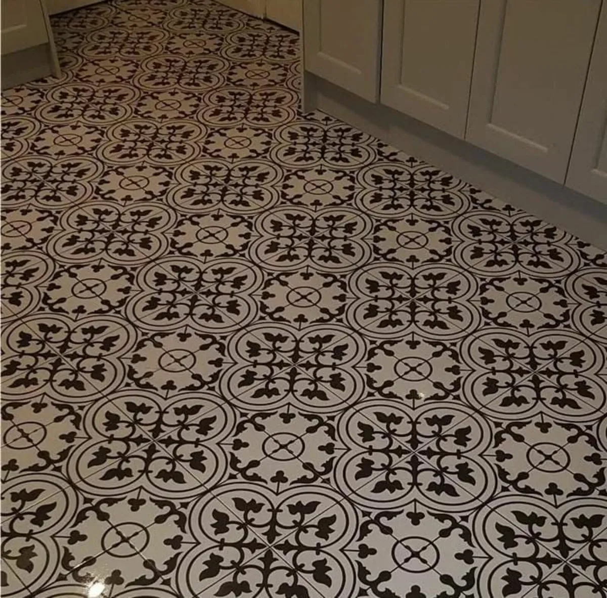 Tiler available - Image 4