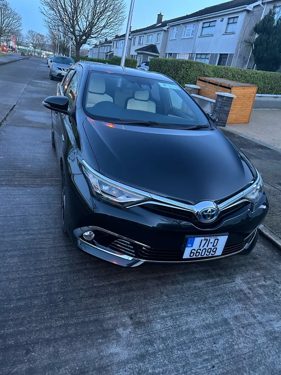Toyota Auris - Image 1