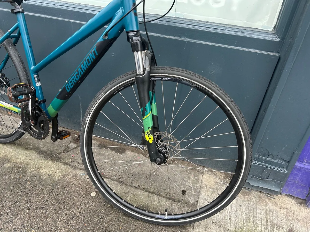Bergamont hybrid bike❗️Open 7 days of the week ❗️ - Image 4