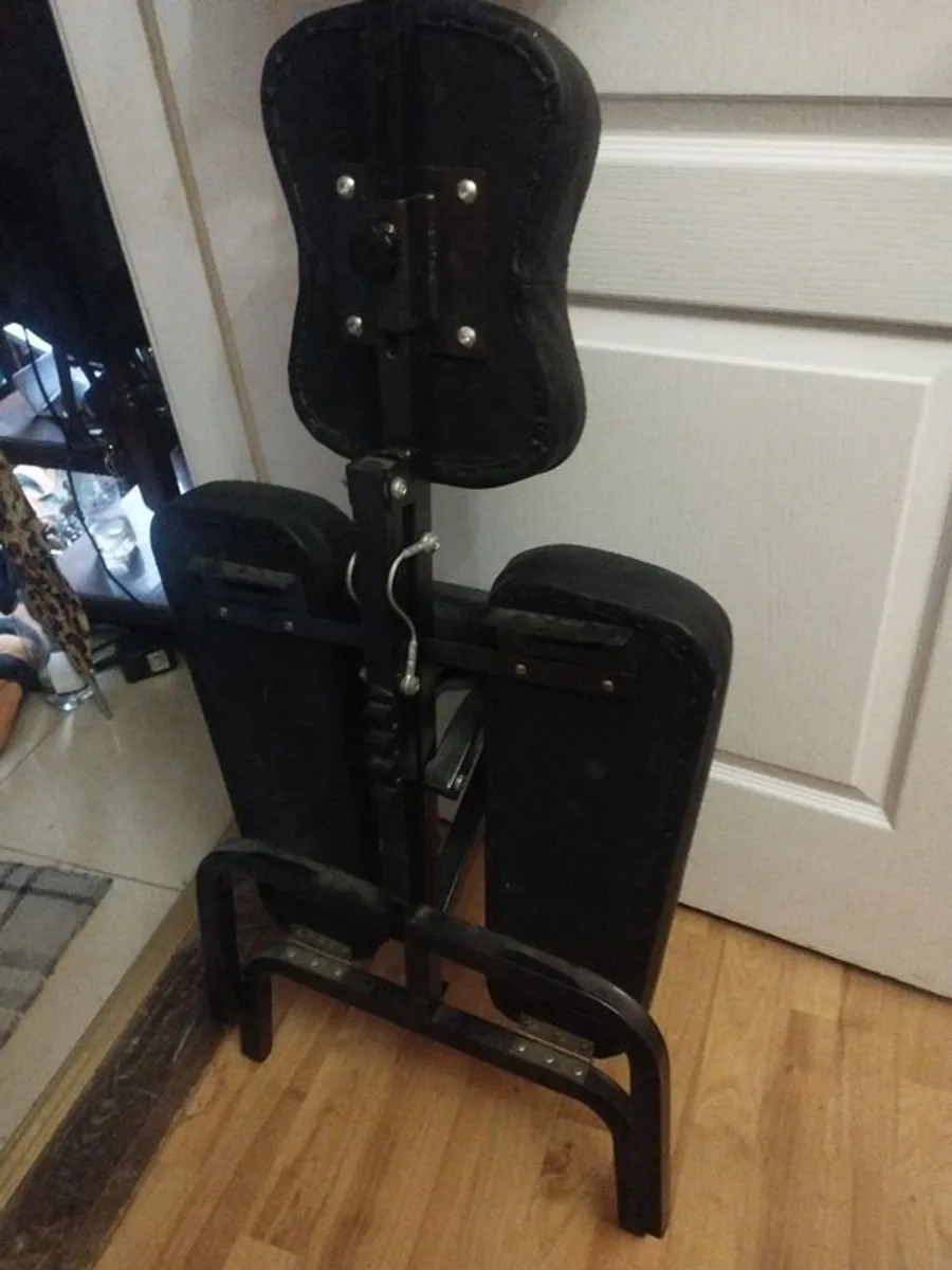 Massage/Tattoo chair - Image 3