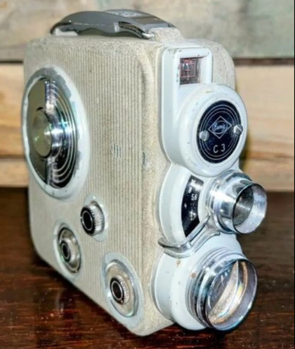 Eumig C3 vintage mechanical 8mm film camera - Image 1